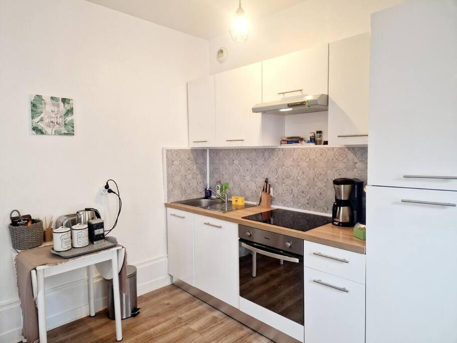 Fregate Apartment แชร์บูร์ก อ็อง กงต็องแต็ง ภายนอก รูปภาพ